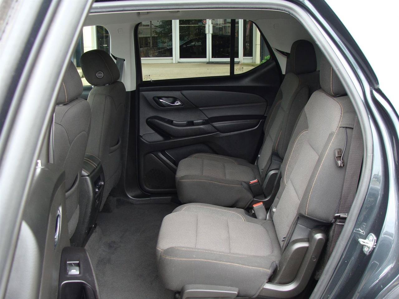 Used 2020 Chevrolet Traverse LT AWD/4WD image 8