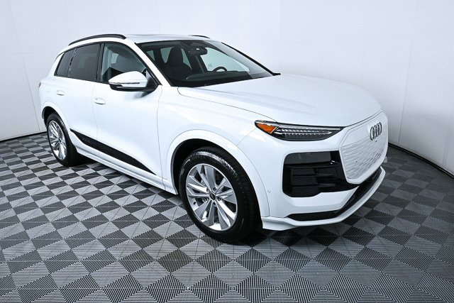 New 2025 Audi Q6 e-tron Premium Plus image 1