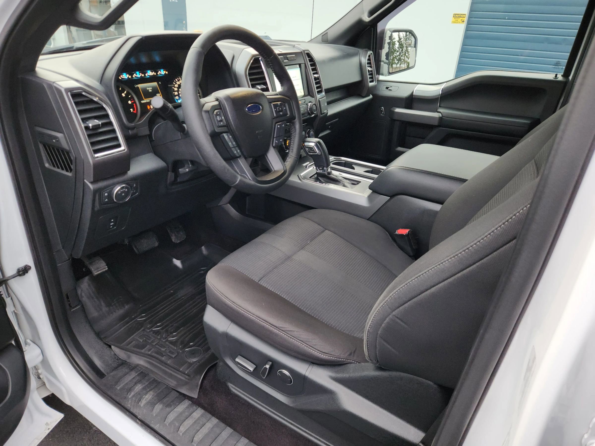 Used 2016 Ford F150 XLT w/ Equipment Group 302A Luxury image 7