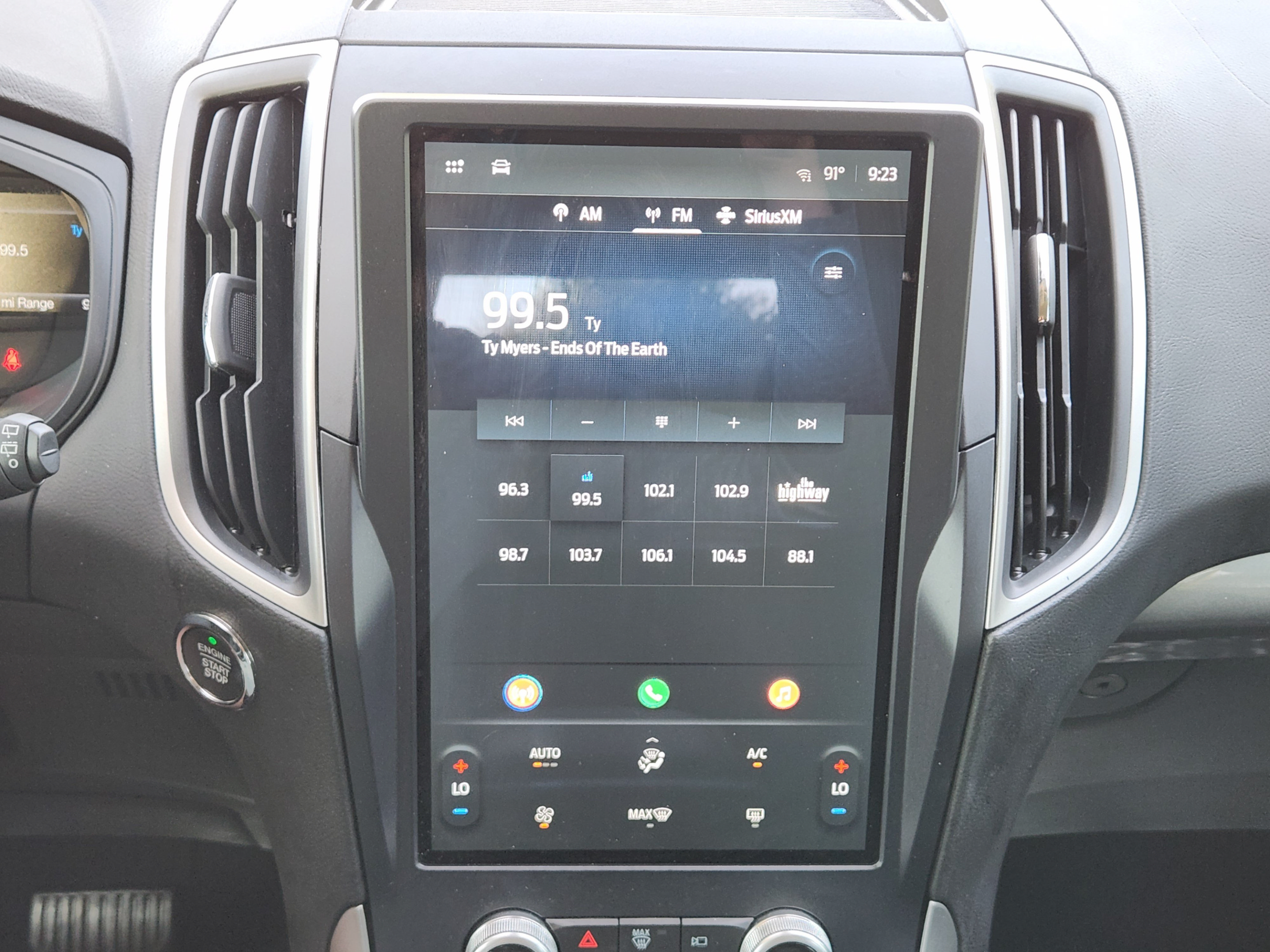 Used 2022 Ford Edge SE AWD/4WD image 11