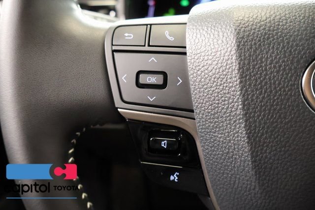 Used 2026 Toyota Camry SE w/ Convenience Package AWD/4WD image 17