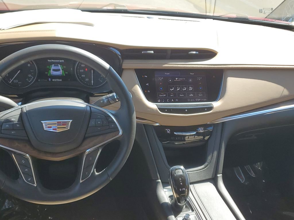 Used 2020 Cadillac XT5 Premium Luxury w/ Platinum Package image 18