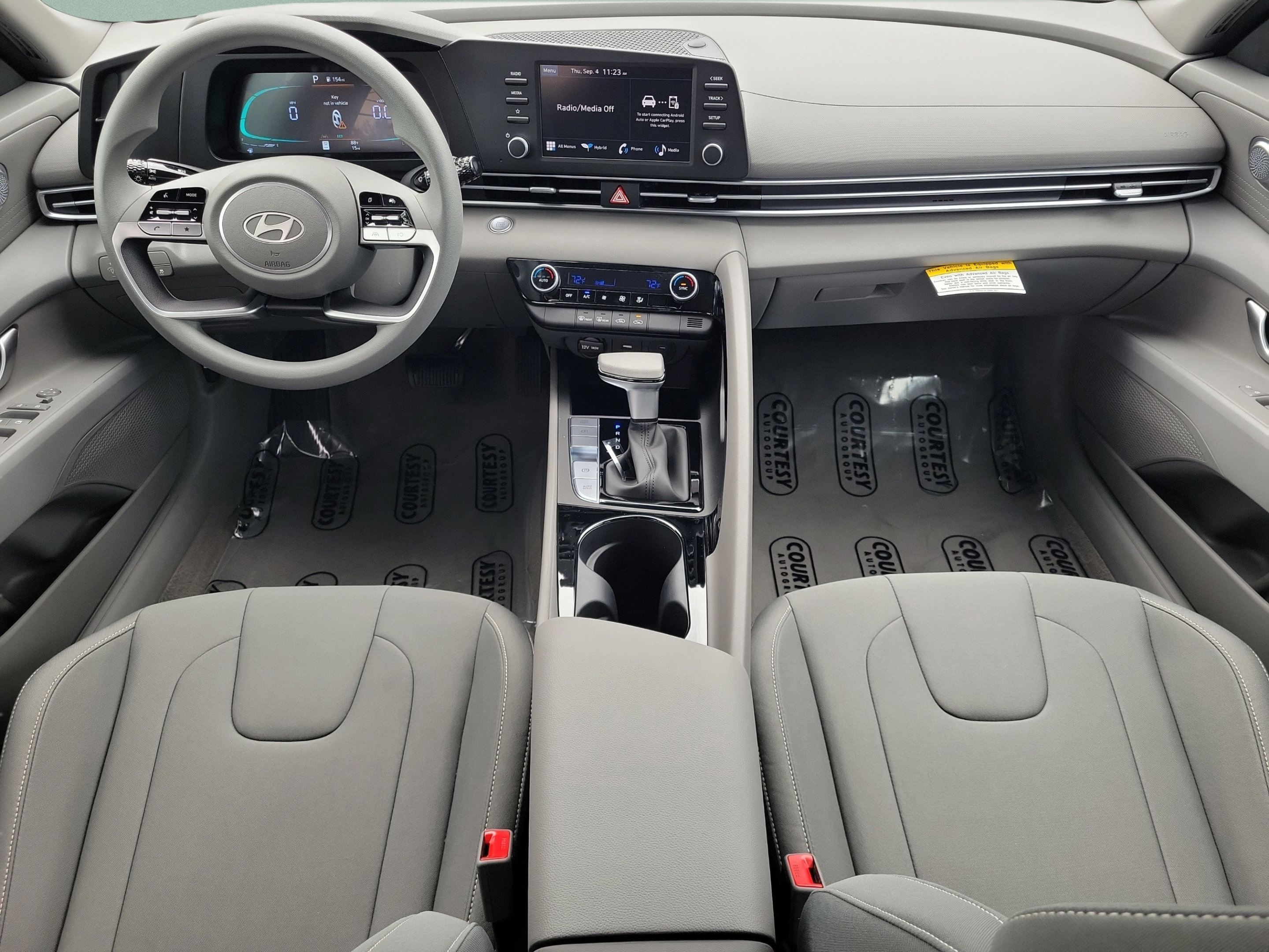 New 2025 Hyundai Elantra Hybrid FWD image 10
