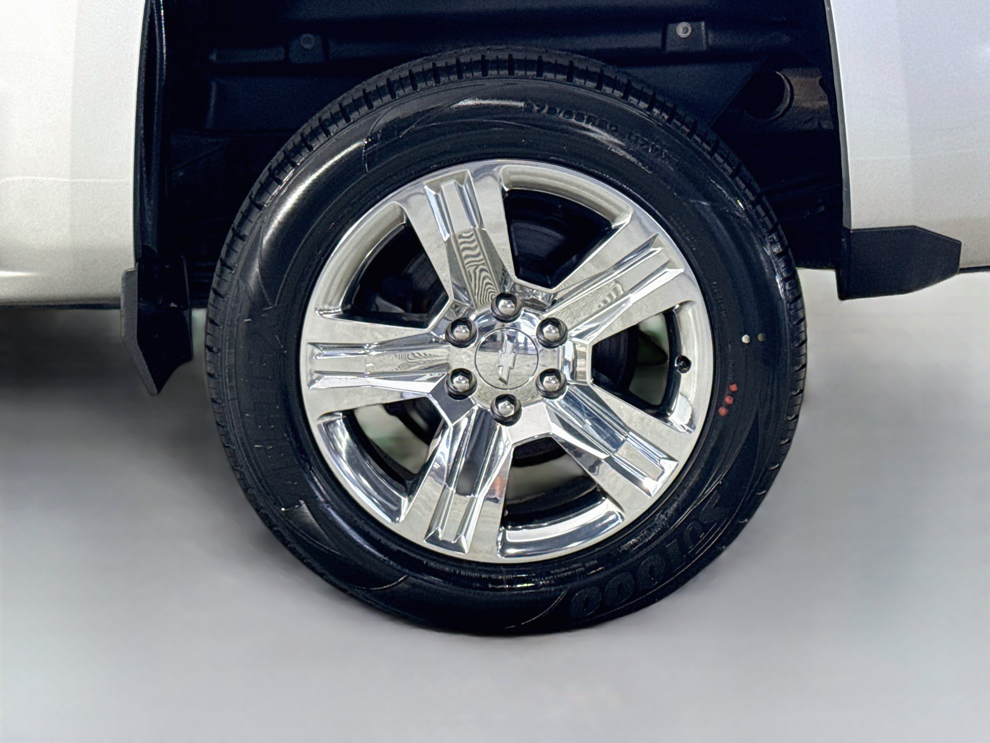 Used 2018 Chevrolet Silverado 1500 Custom w/ Custom Value Package RWD image 37