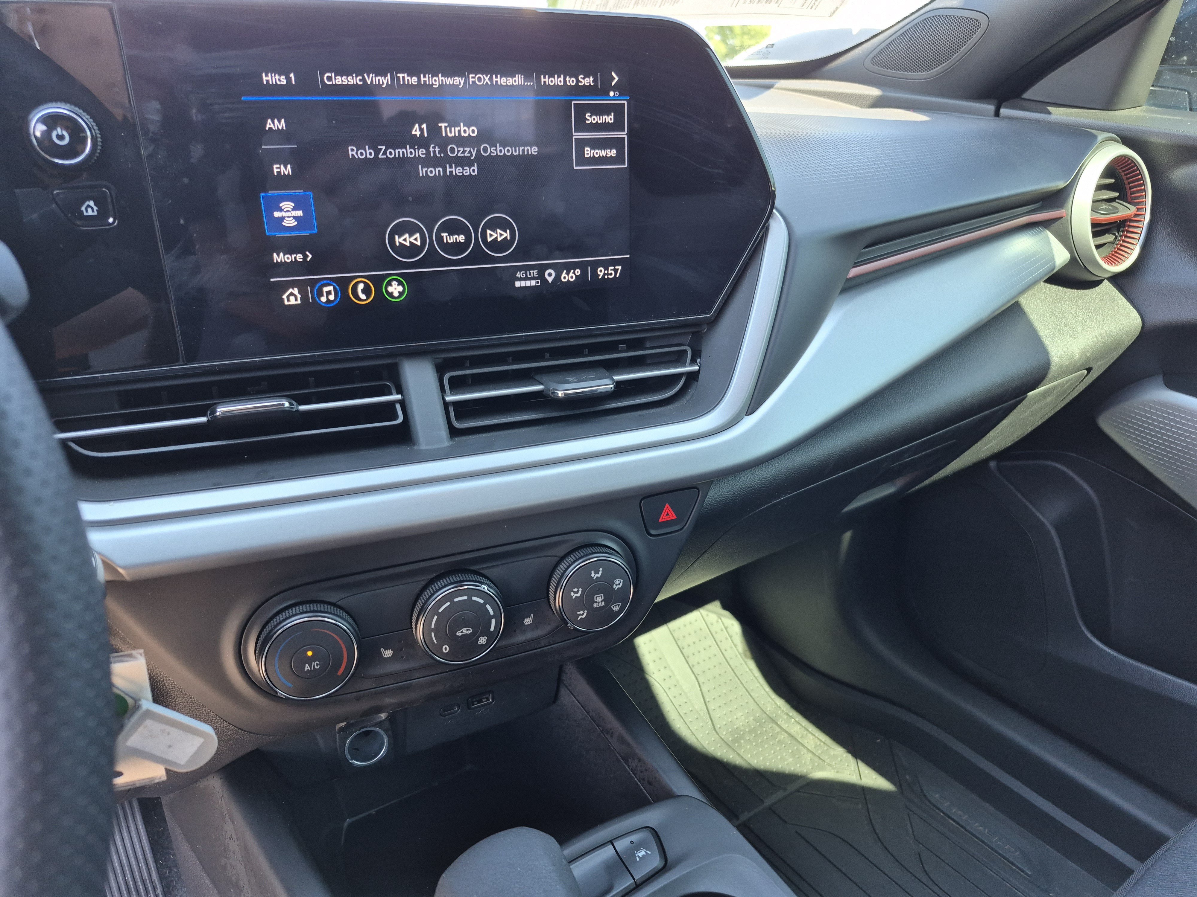 Used 2026 Chevrolet Trax RS w/ Driver Confidence Package FWD image 11