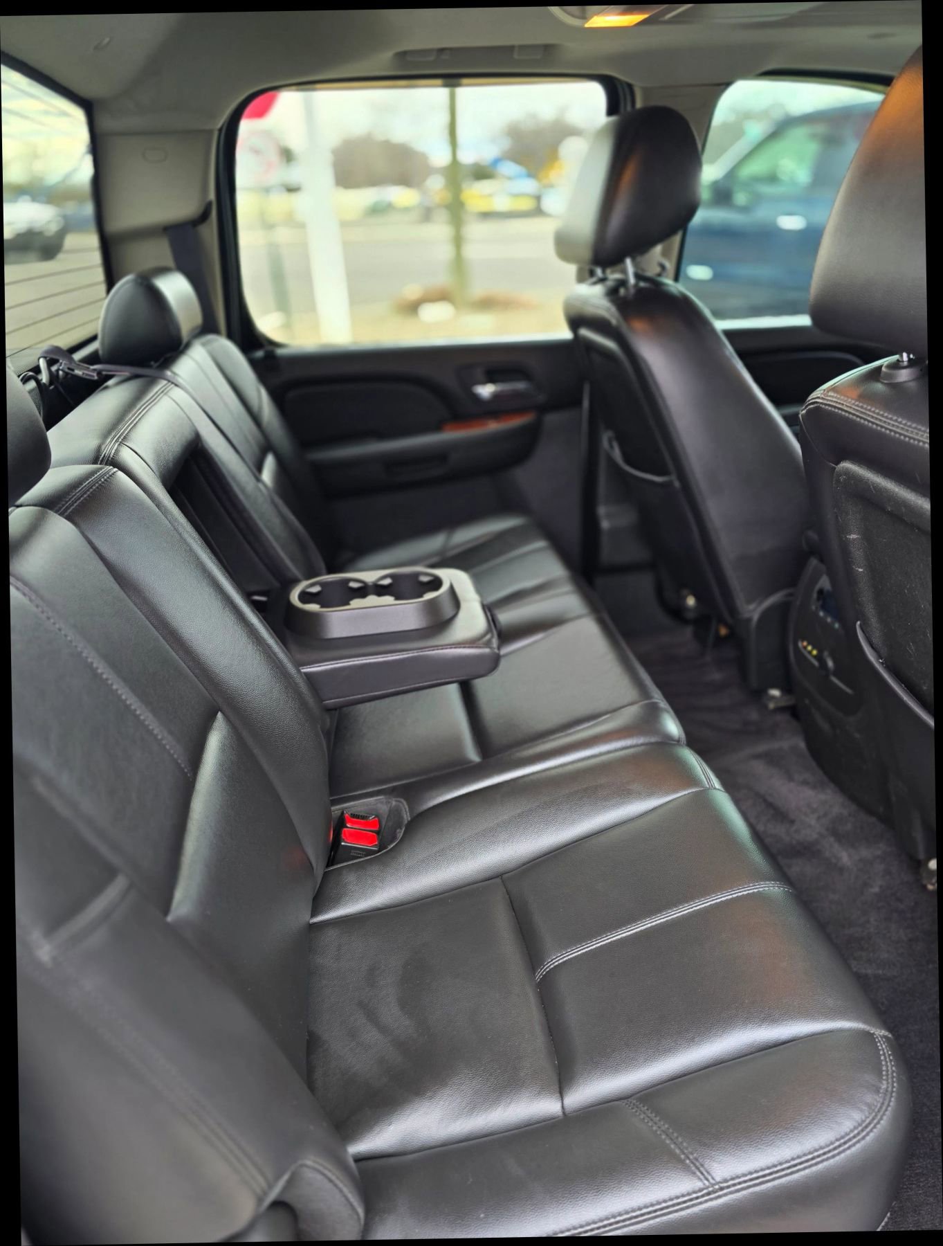 Used 2011 GMC Sierra 3500 SLT image 7