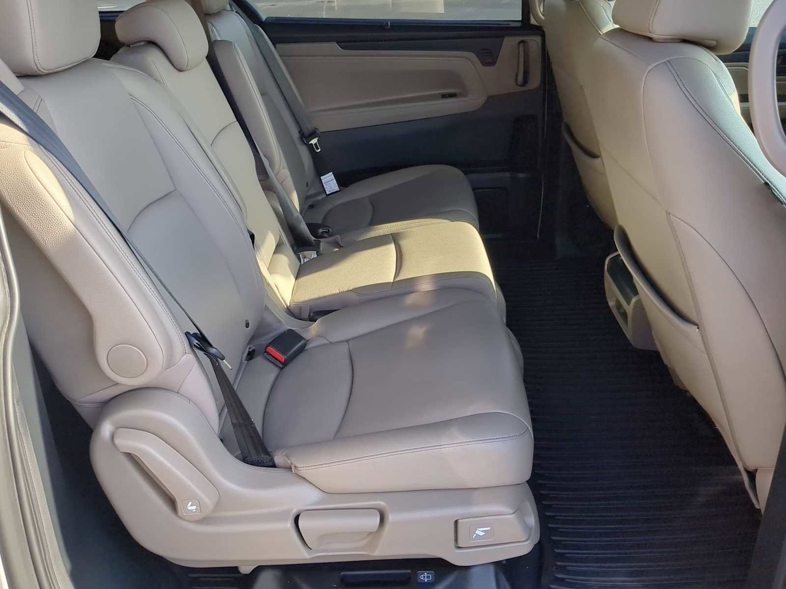 Used 2023 Honda Odyssey EX-L image 28