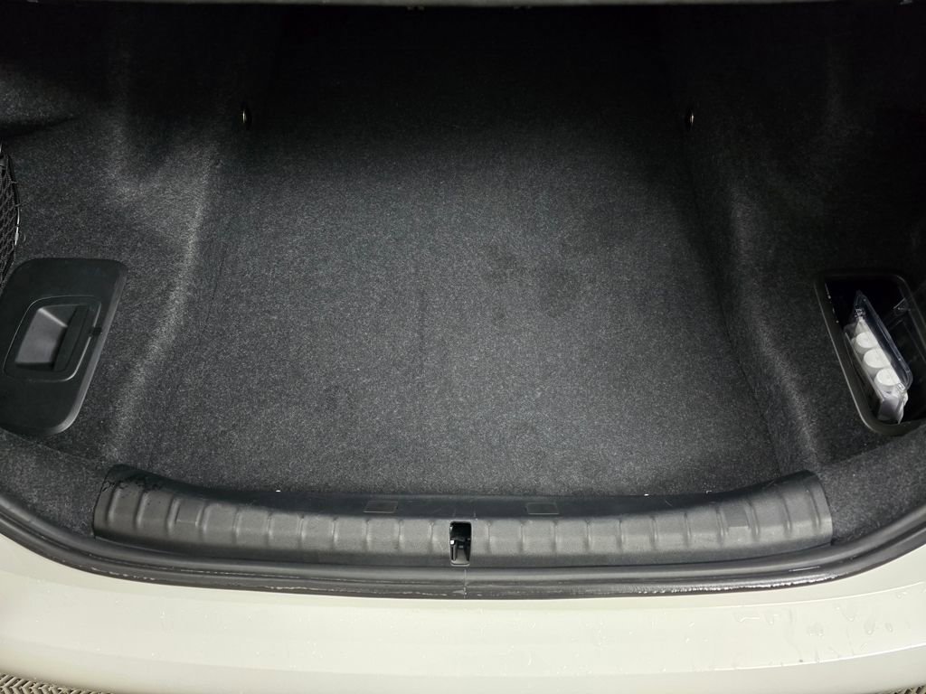 Used 2021 BMW M550i xDrive w/ Executive Package image 13