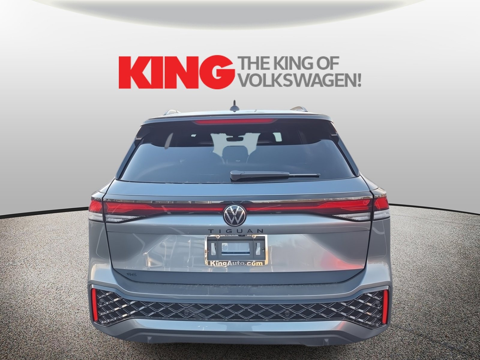 New 2026 Volkswagen Tiguan SE R-Line image 4