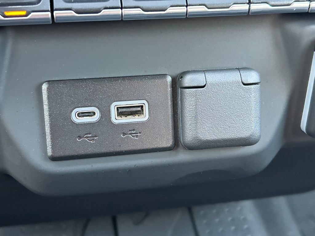 Used 2024 Chevrolet Silverado 1500 Custom RWD image 25