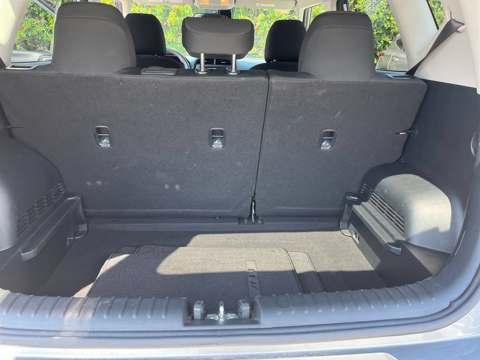 Used 2025 Kia Soul LX w/ LX Technology Package FWD image 31