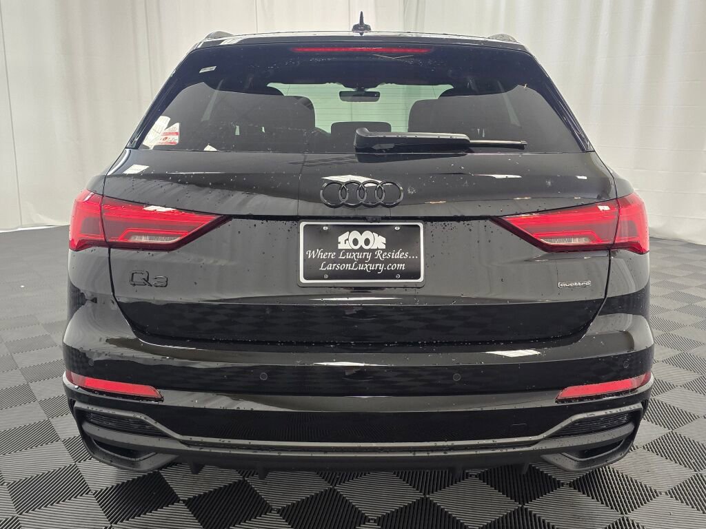 New 2025 Audi Q3 2.0T Premium image 5