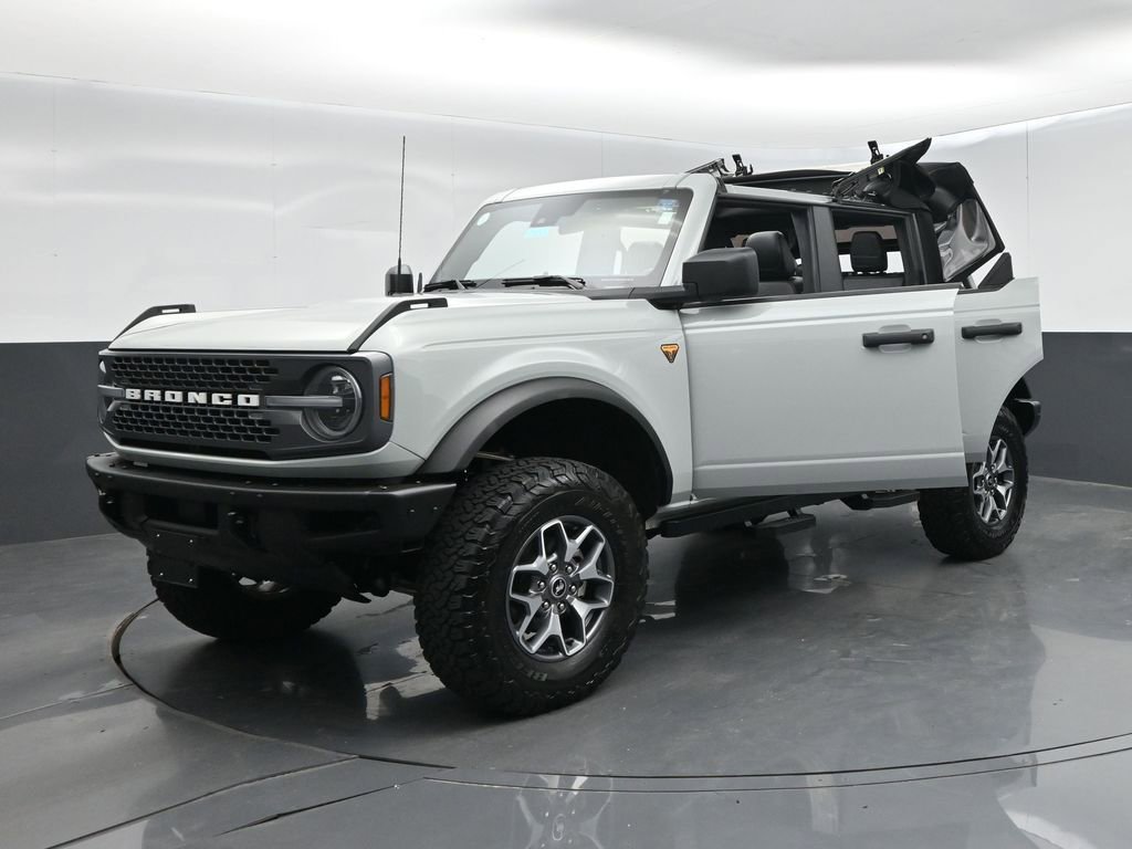 Used 2021 Ford Bronco Badlands image 65