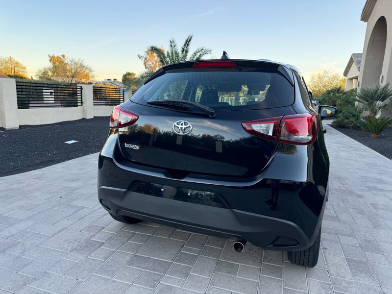 Used 2020 Toyota Yaris LE image 8