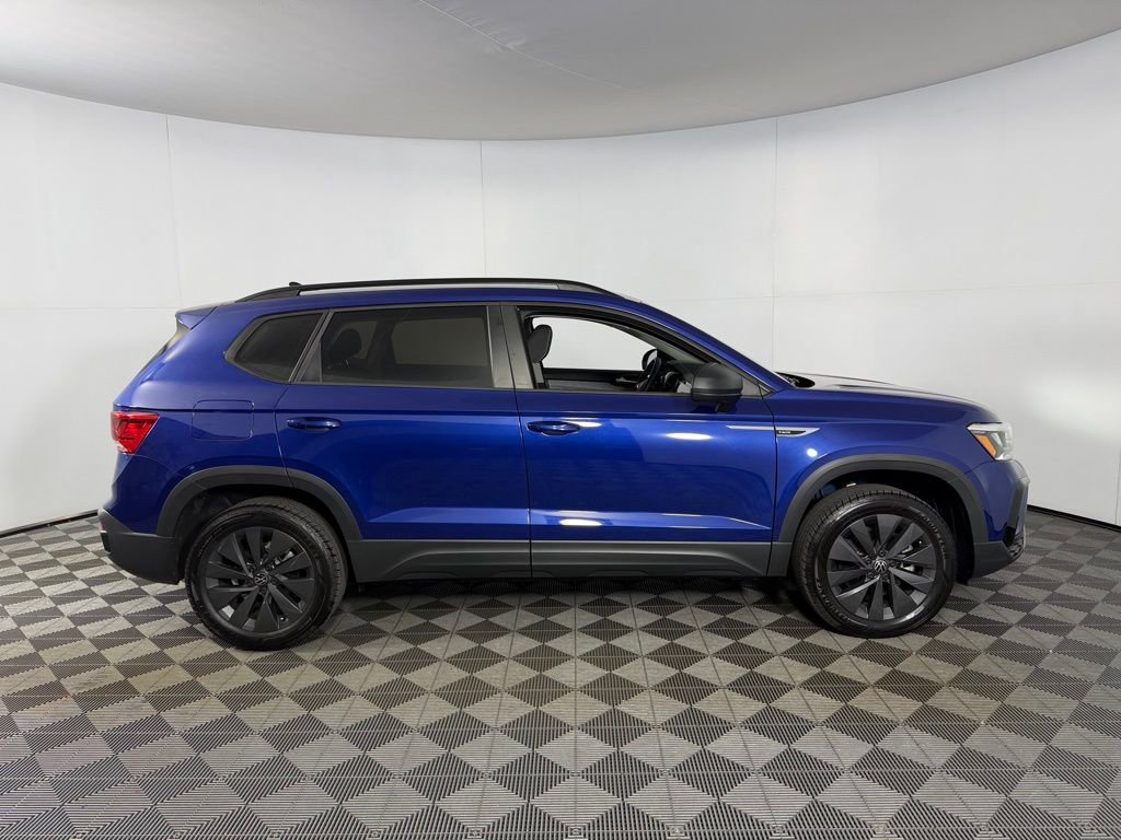 Used 2024 Volkswagen Taos S image 3