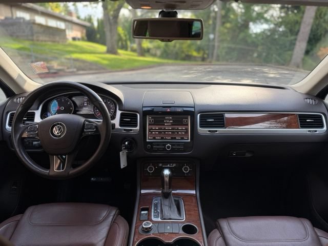 Used 2013 Volkswagen Touareg TDI AWD/4WD image 20
