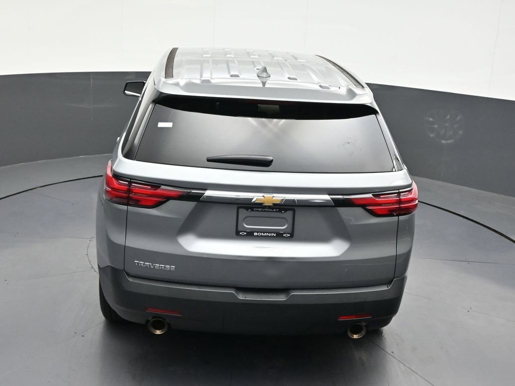 Used 2023 Chevrolet Traverse LS FWD image 19