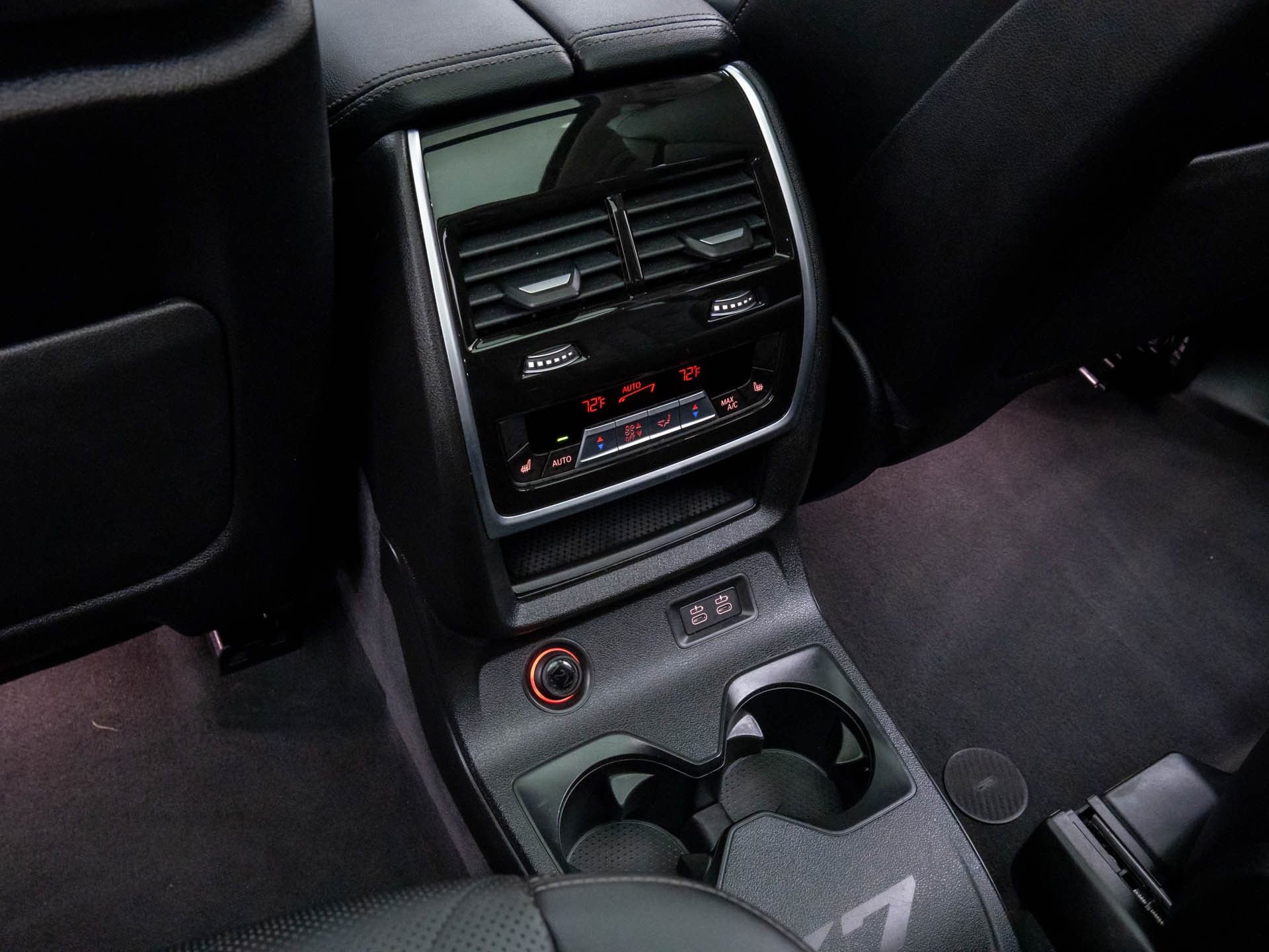 Certified 2025 BMW X7 xDrive40i w/ Executive Package image 21