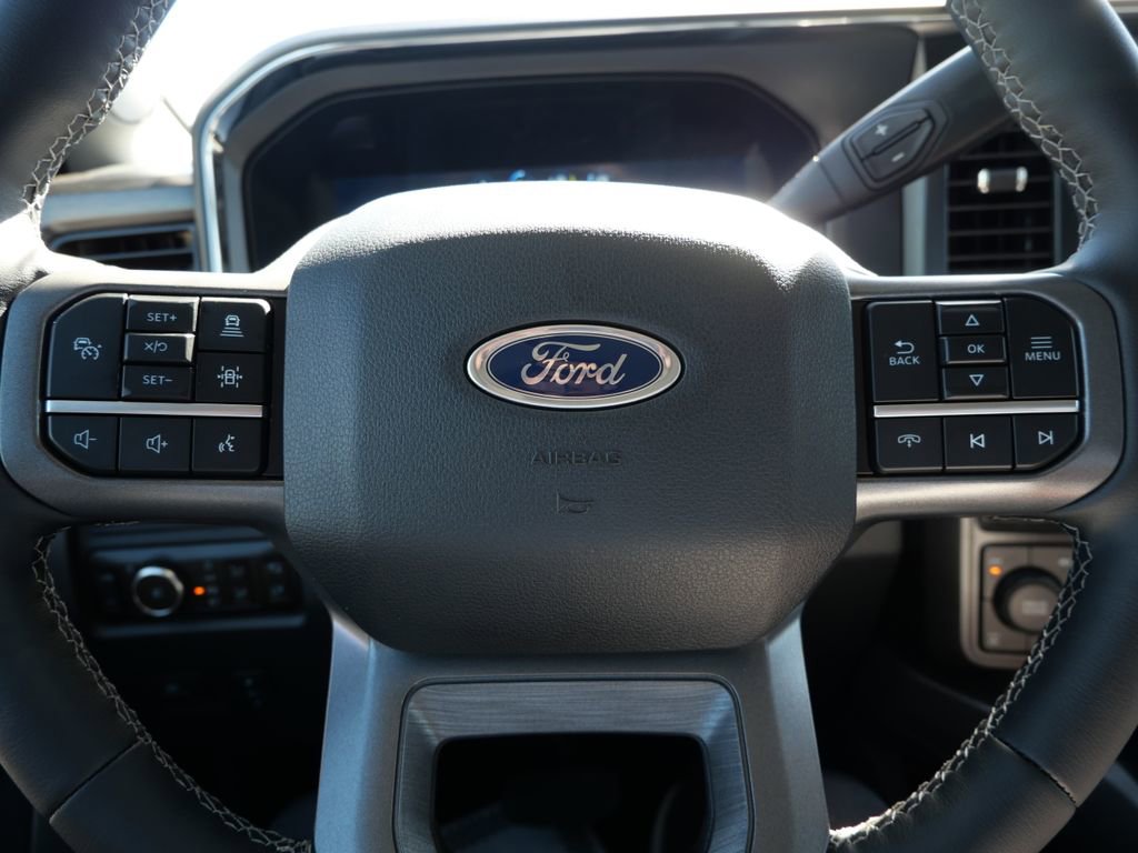 New 2026 Ford F250 Lariat w/ Black Appearance Package image 27