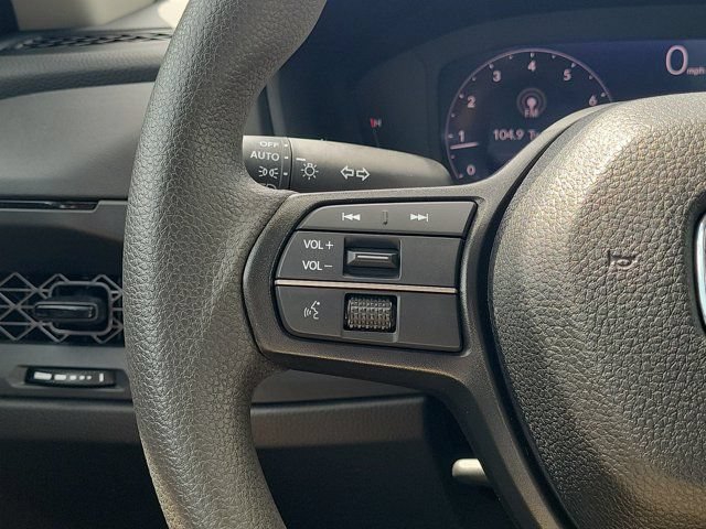 Certified 2025 Honda Accord LX image 18