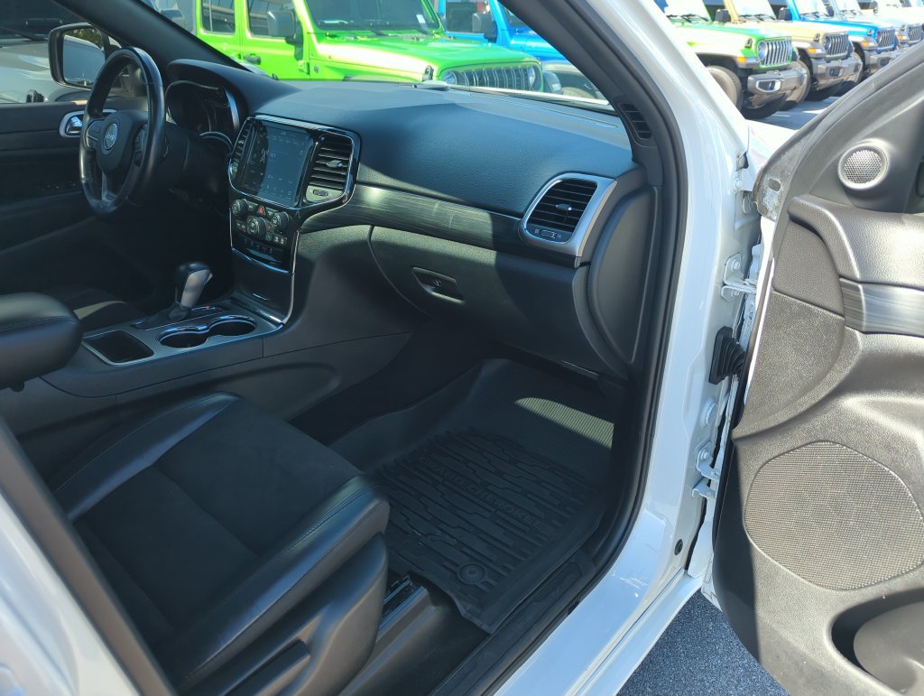 Used 2021 Jeep Grand Cherokee Laredo X AWD/4WD image 35
