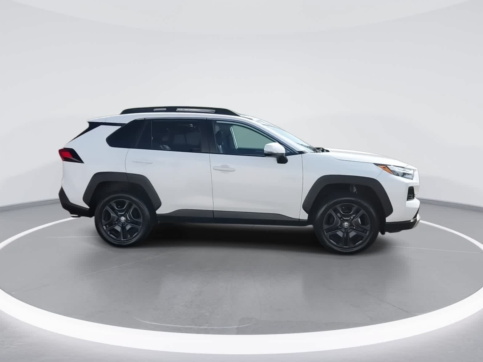 Used 2024 Toyota RAV4 Adventure AWD/4WD image 9