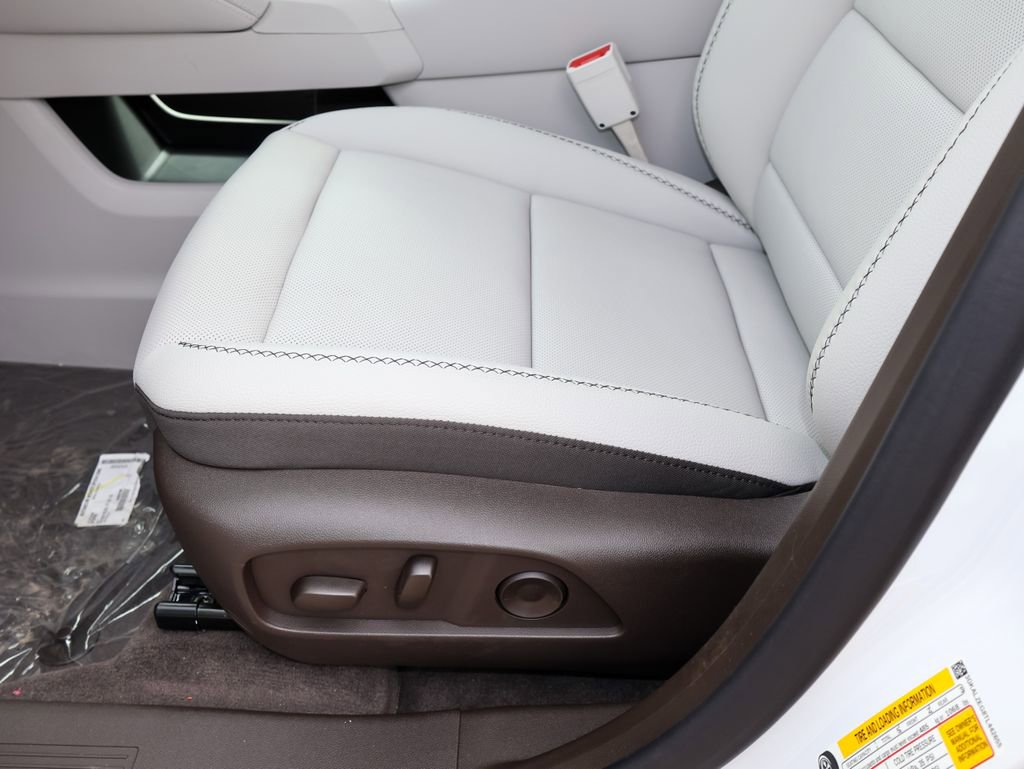 New 2026 GMC Terrain Denali w/ LPO, Floor Liner Package image 8