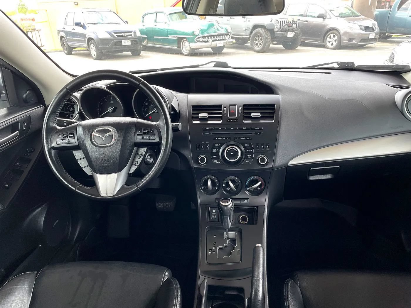 Used 2012 MAZDA MAZDA3 i Grand Touring w/ Tech Pkg FWD image 13