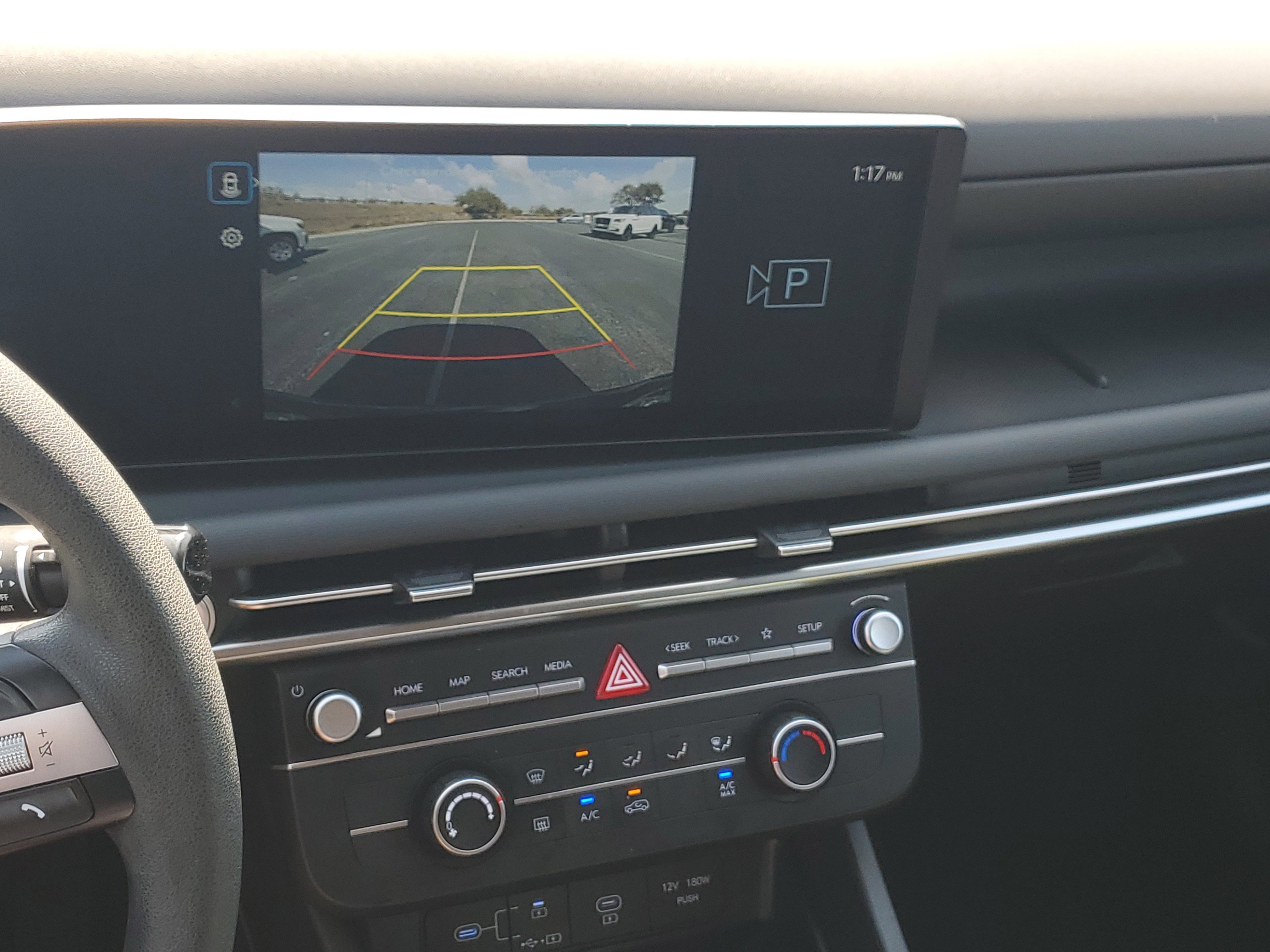 Used 2025 Hyundai Tucson SE image 26
