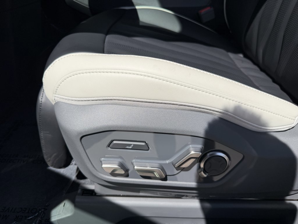 Used 2026 Kia EV9 GT-Line image 33