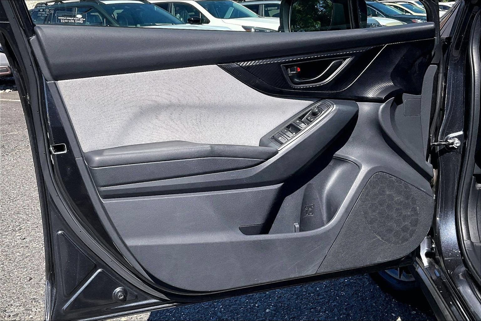 Used 2019 Subaru Crosstrek 2.0i AWD/4WD image 22