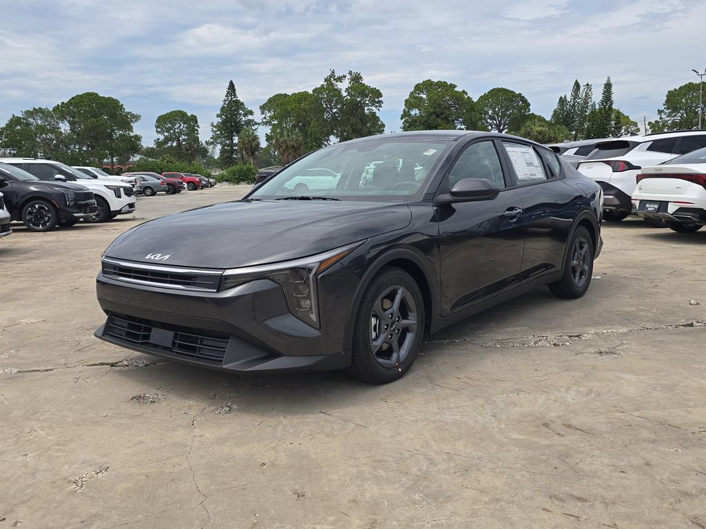 New 2026 Kia K4 FWD image 4