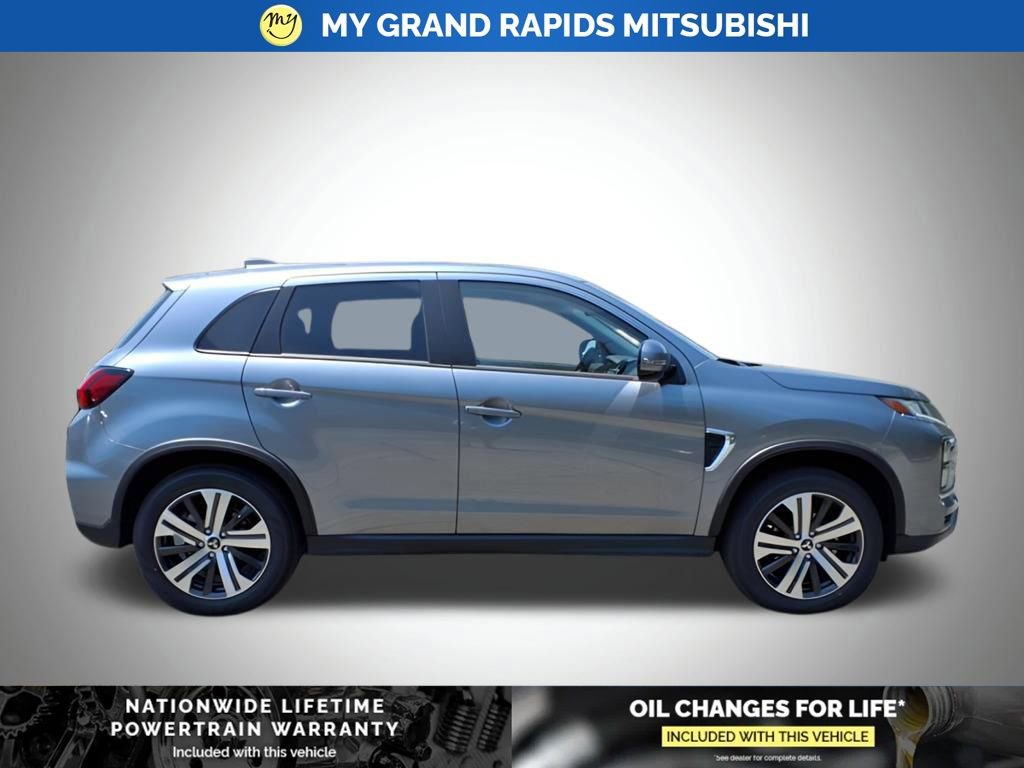New 2025 Mitsubishi Outlander Sport SE image 10