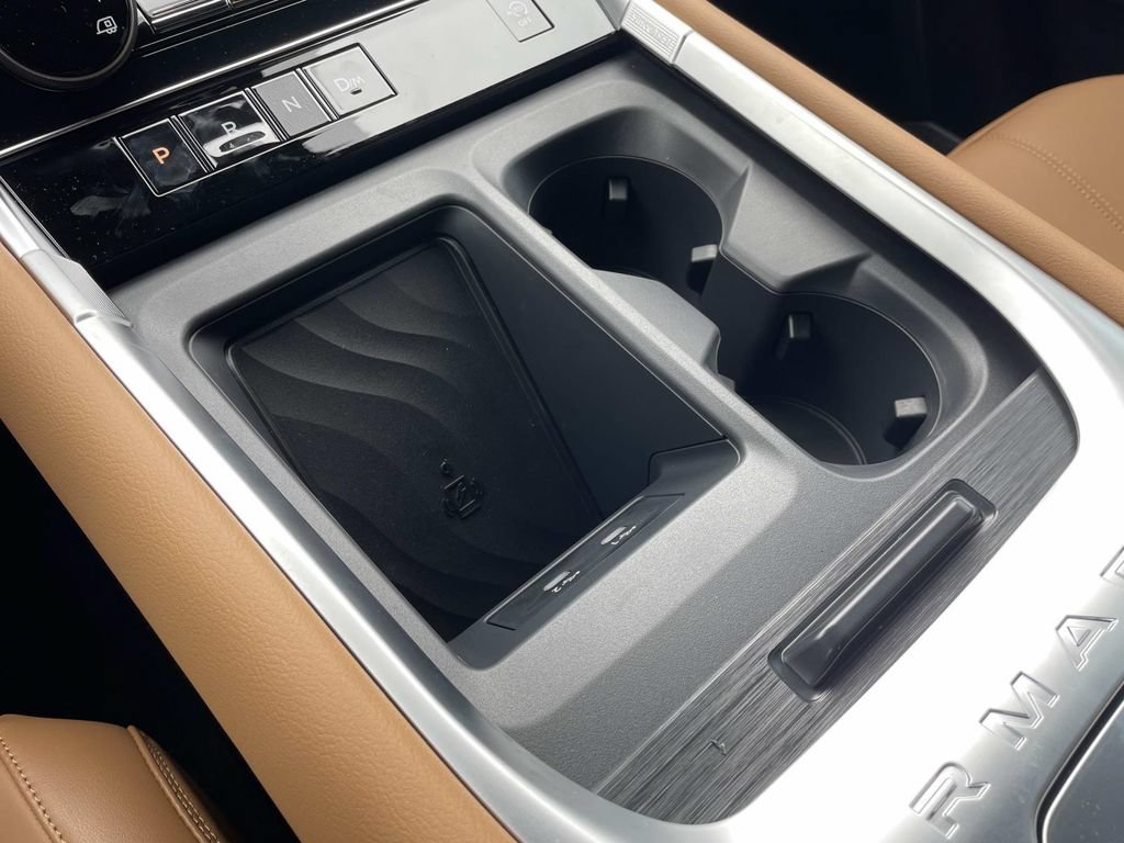 New 2025 Nissan Armada SL w/ Captain's Chari Seat Package RWD image 24