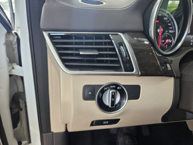 Used 2017 Mercedes-Benz GLS 450 4MATIC image 31