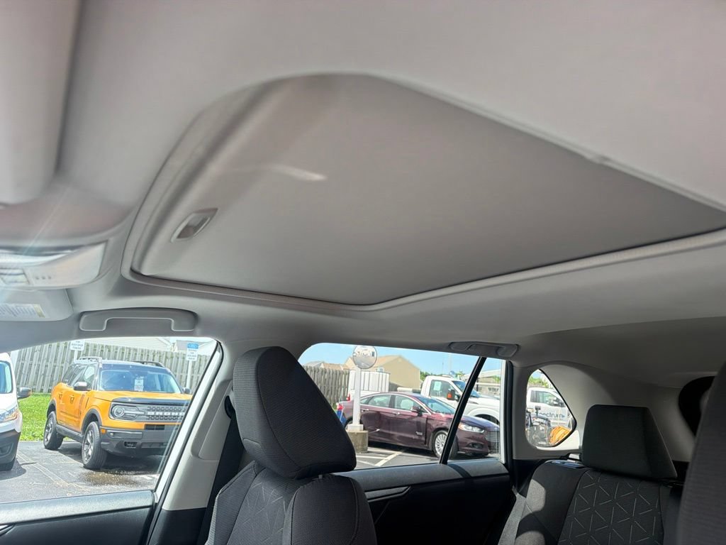 Used 2019 Toyota RAV4 XLE w/ Convenience Package AWD/4WD image 29