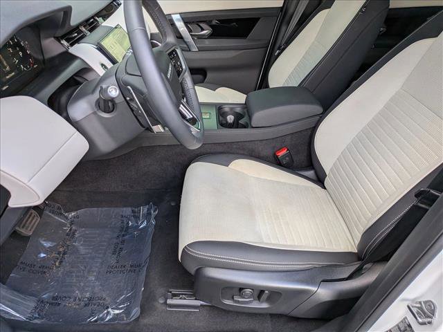 Certified 2024 Land Rover Discovery Sport S image 17