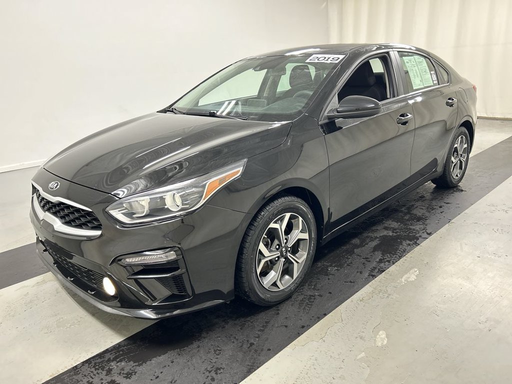 Used 2019 Kia Forte LXS FWD image 5