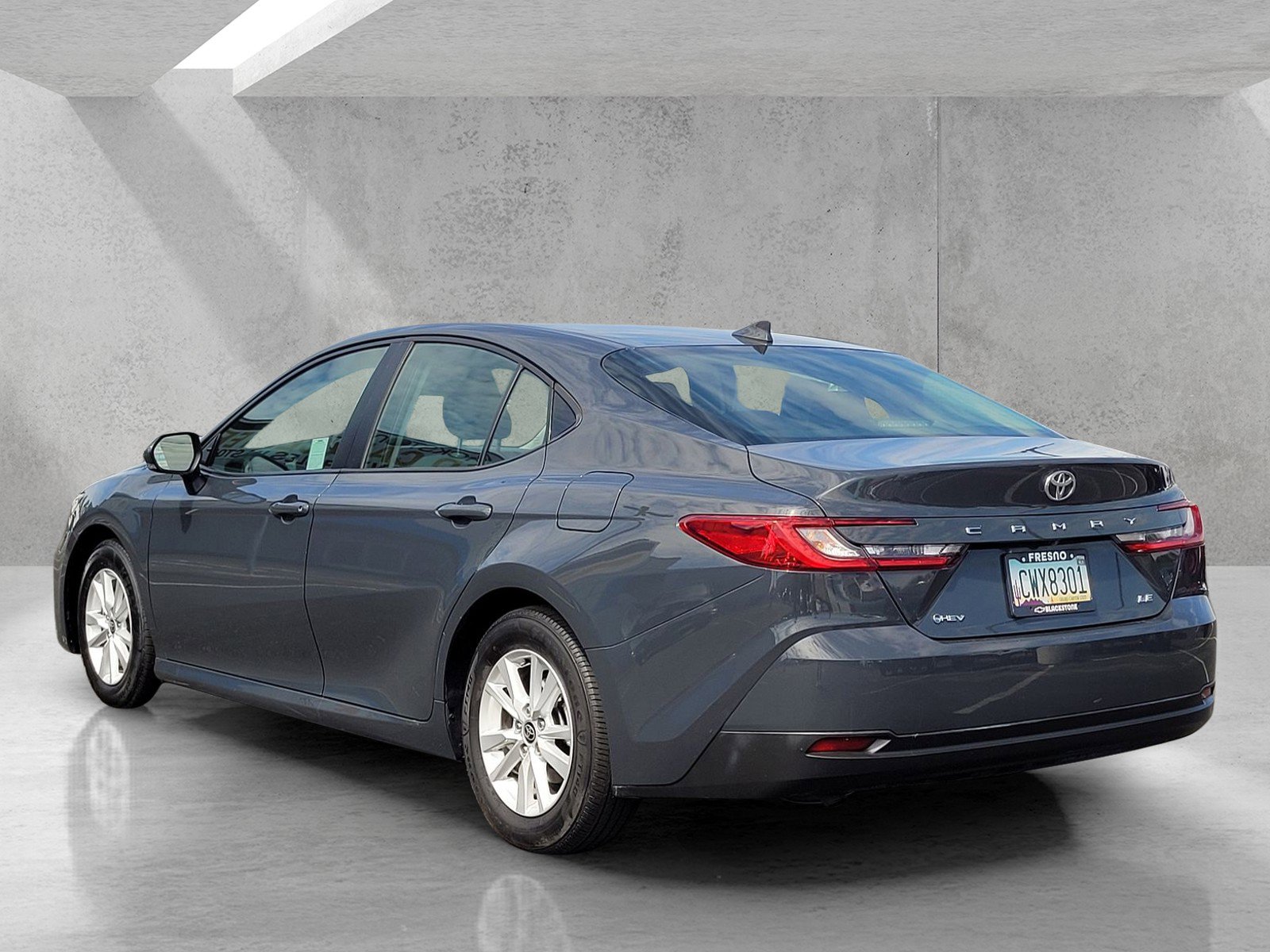 Used 2025 Toyota Camry LE image 6