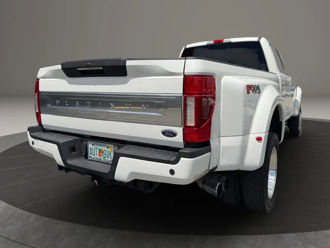 Used 2022 Ford F450 Platinum w/ FX4 Off-Road Package AWD/4WD image 12