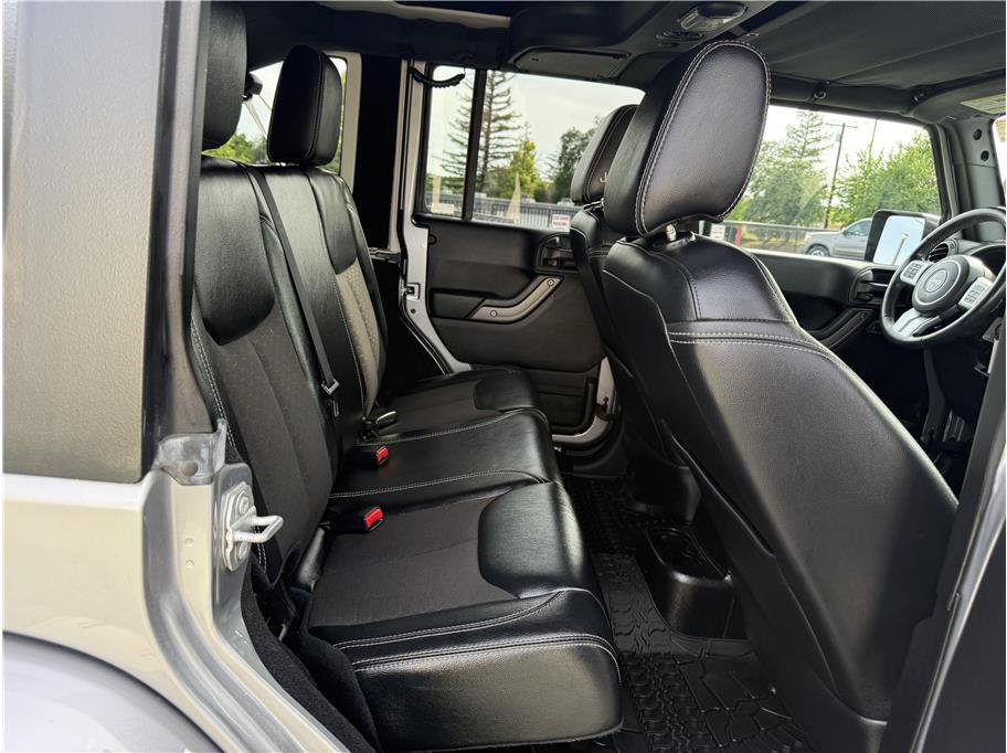 Used 2016 Jeep Wrangler Unlimited Sport AWD/4WD image 19