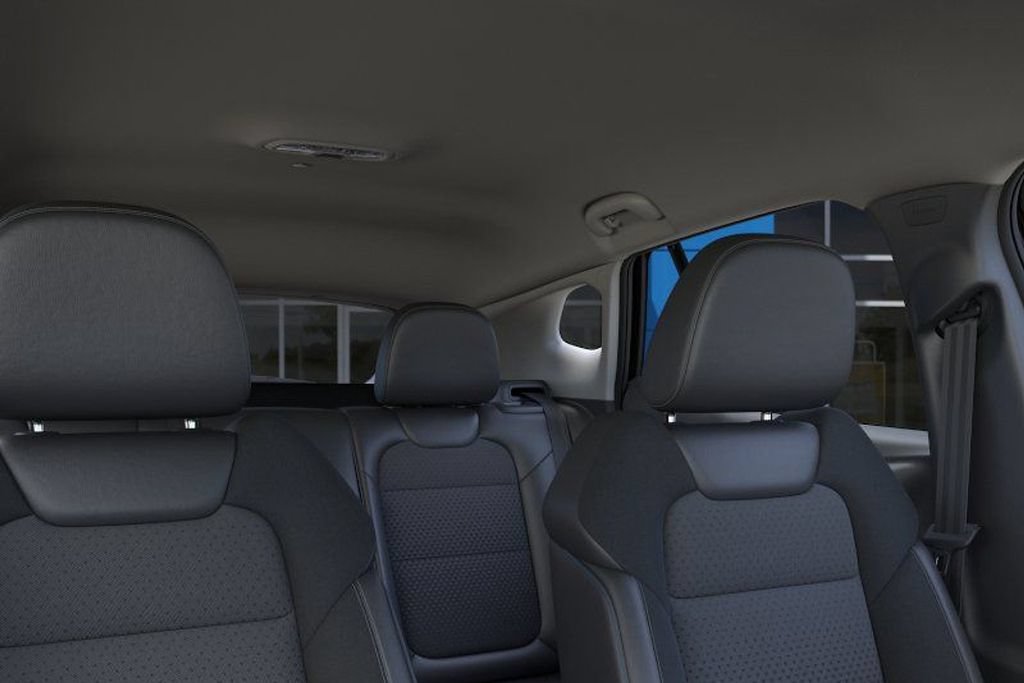 New 2026 Chevrolet Trax LT w/ LT Convenience Package FWD image 28