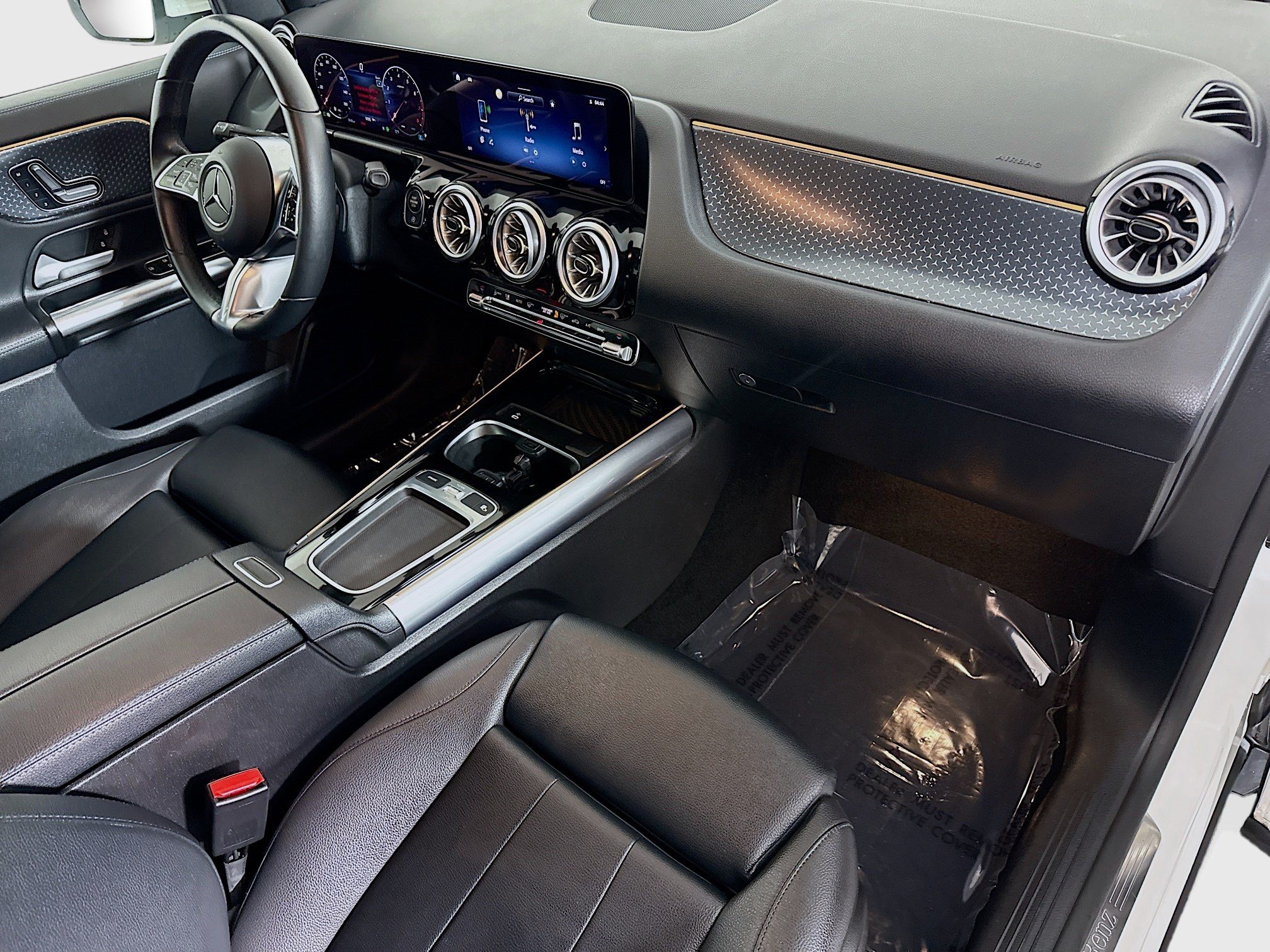 Used 2025 Mercedes-Benz GLA 250 image 30