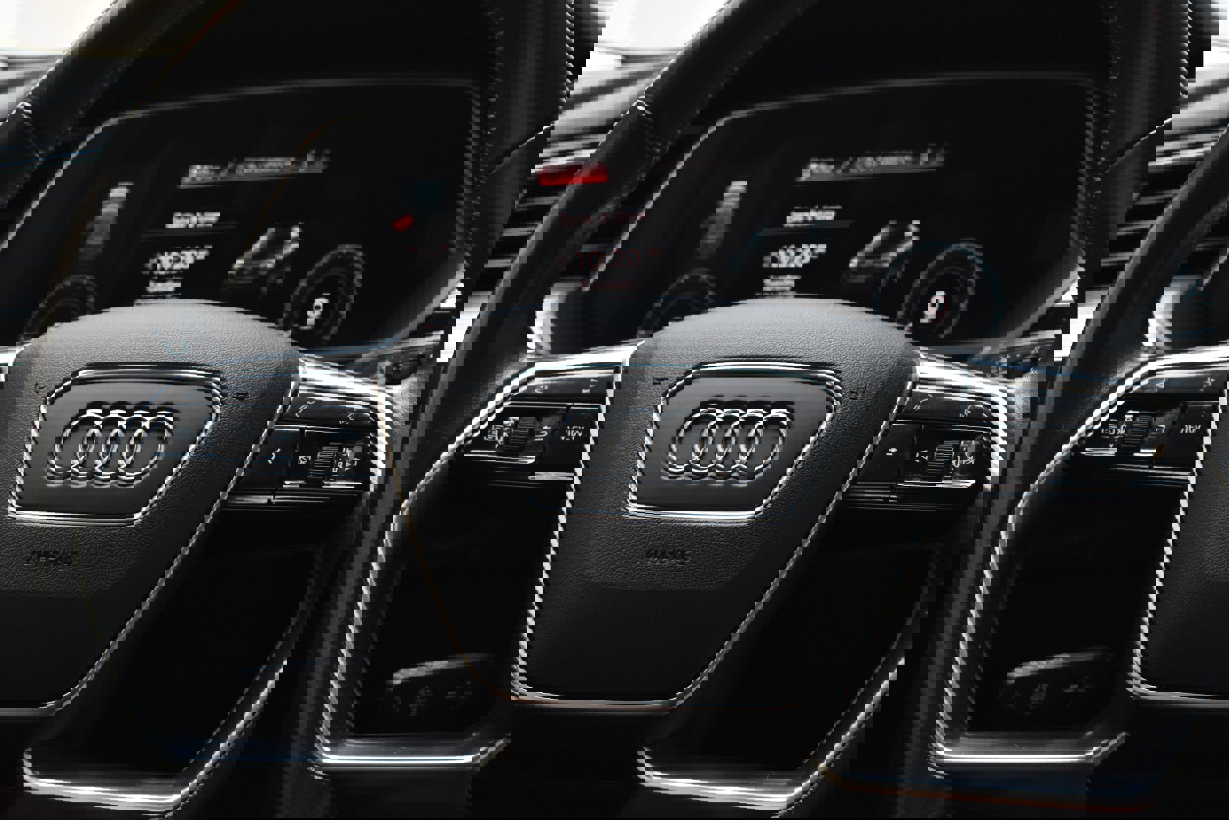 Used 2021 Audi e-tron Premium w/ Convenience Plus Package image 32