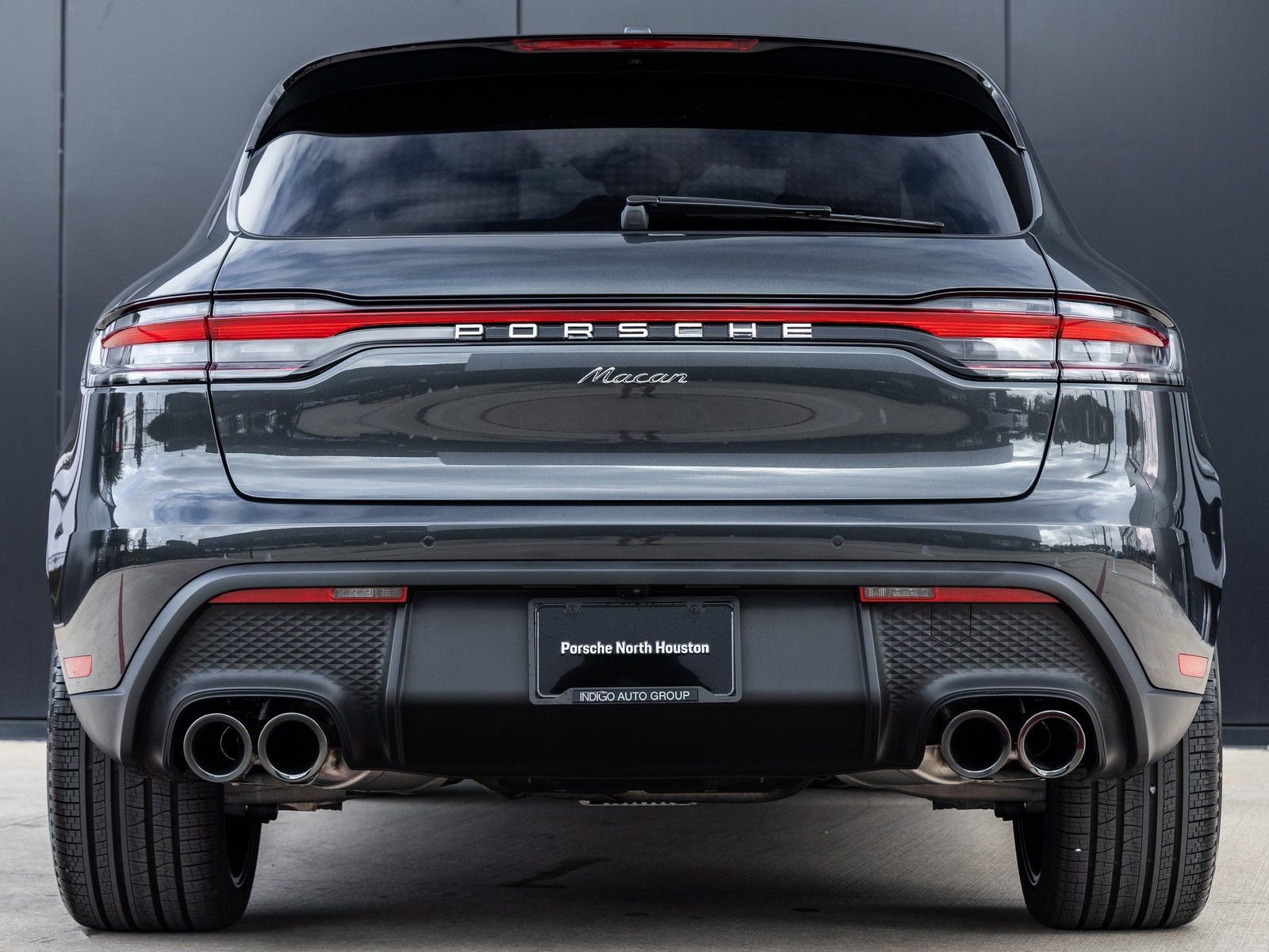 Certified 2026 Porsche Macan AWD/4WD image 10