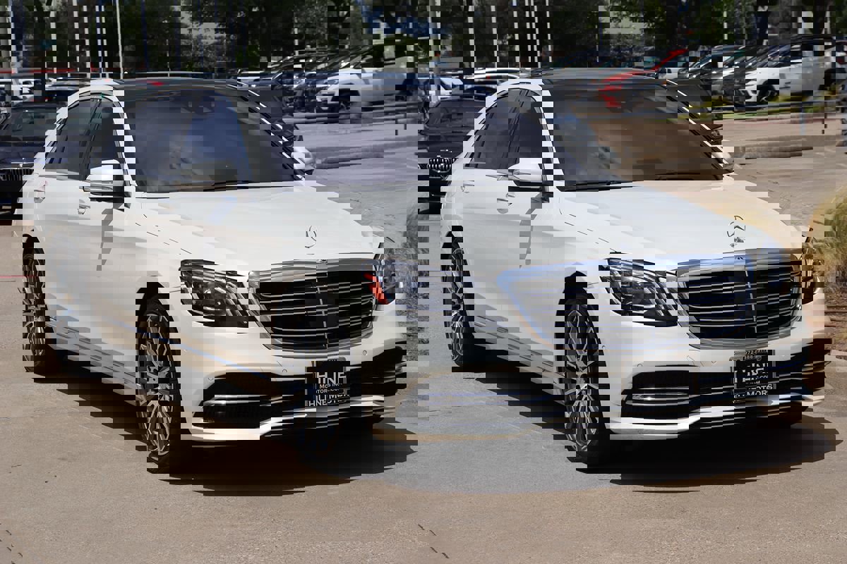 Used 2018 Mercedes-Benz S 560 4MATIC Sedan image 3