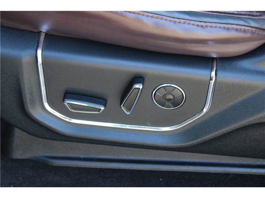 Used 2015 Ford F150 Platinum w/ Technology Package image 10