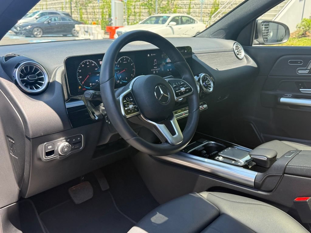 Used 2023 Mercedes-Benz GLA 250 4MATIC image 16