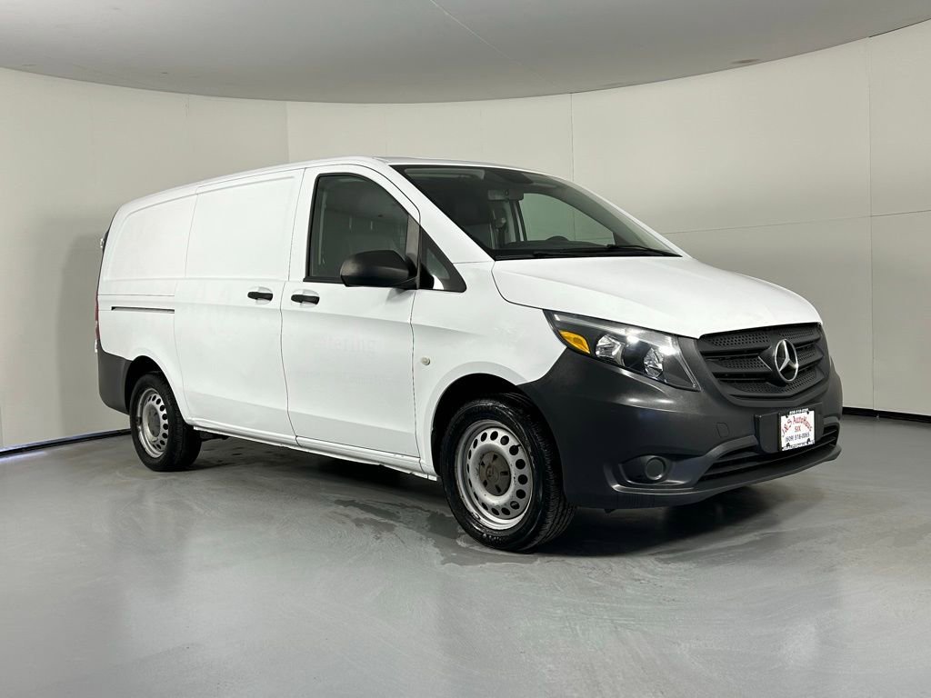 Used 2017 Mercedes-Benz Metris image 1
