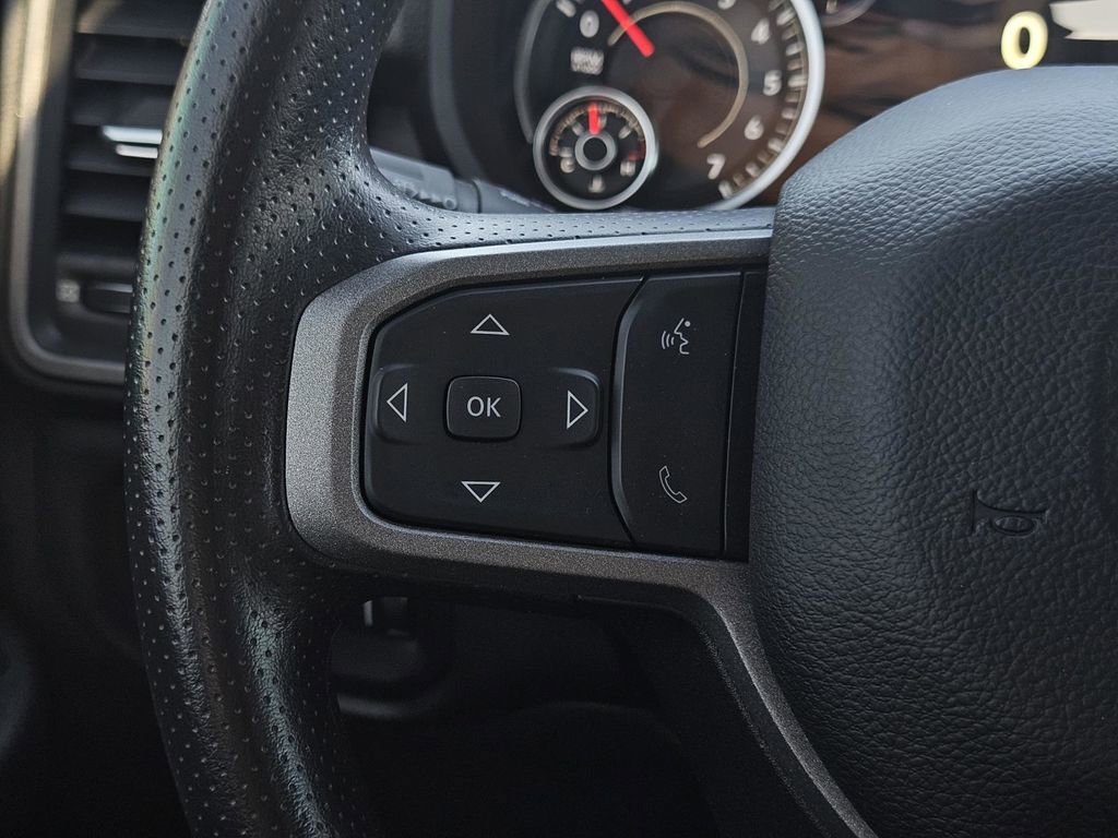 Used 2024 RAM 2500 Tradesman w/ Chrome Appearance Group image 15